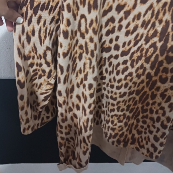 Women leopard animal printed buttoned v neck midi sleeve blouse top - Picture 7 of 9